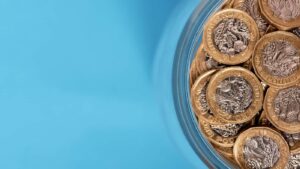 Up 41% in a year, this FTSE 250 share still yields 7.5%! Worth a look?