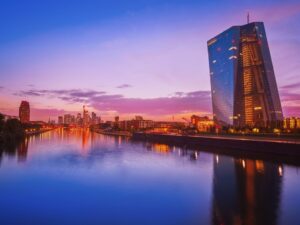 ECB’s de Guindos: Inflation news is positive