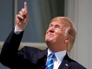 Standard Chartered bullish on global equities despite valuations, U.S. job concerns