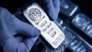 Silver price slips over 16% from lifetime high. Opportunity to buy or more downside left? Analyst weighs in