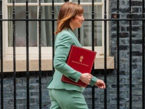 30-year gilt yields rise 15 basis points as Reeves bails on tax hike