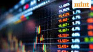 Gold falls 1% as broad market sell-off follows US government reopening